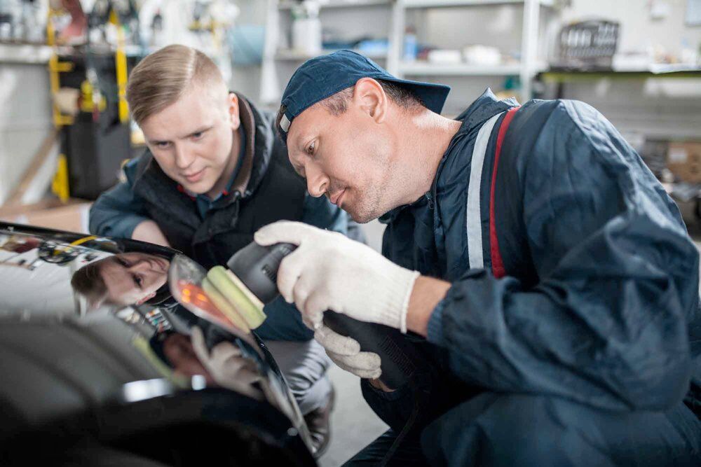 collision repair services techs sanding